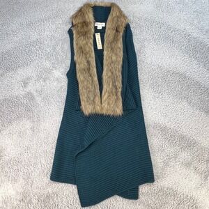Ariat Sweater Vest Womens L NWT Ribbed Knit Faux Fur Waterfall Western Boho Blue